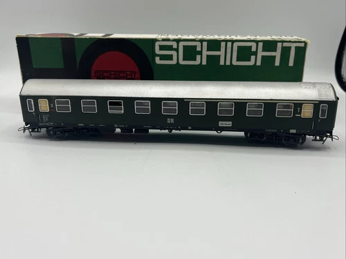 Spur H0 Schicht 426 / 53 Reisezugwagen DR top Zustand in OVP