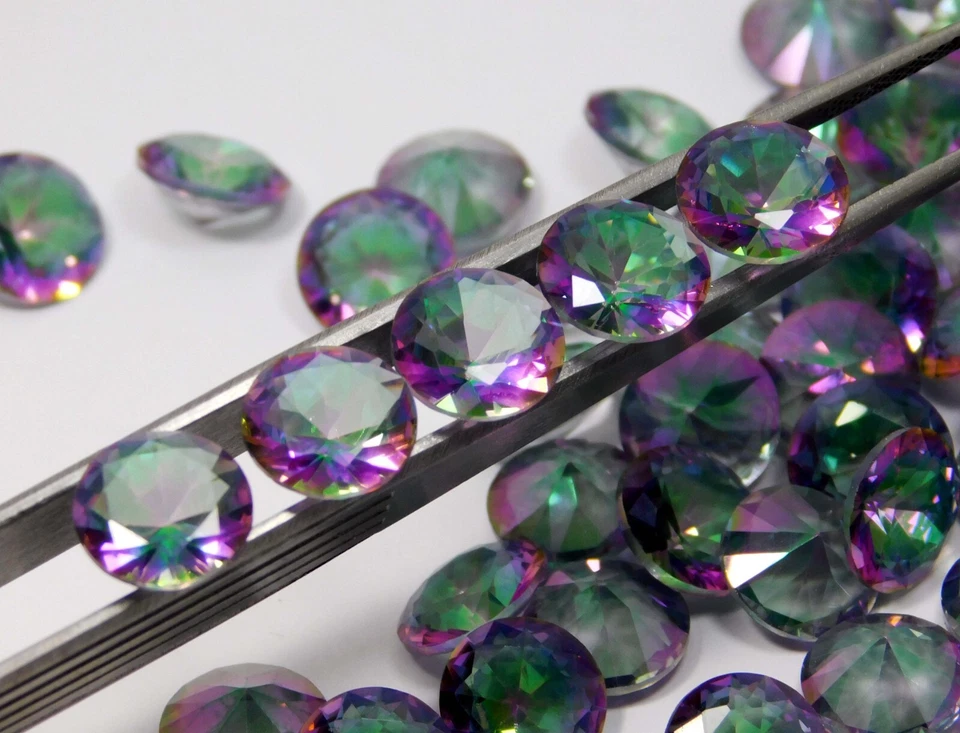 550 Pcs Natural Mystic Quartz Multi-Color Round Cut Loose Gemstone 1045 Ct Lot - Image 2 of 4