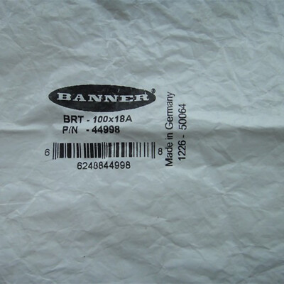 1pcs NEW for BANNER BRT-100X18A Sensor reflector spot stock