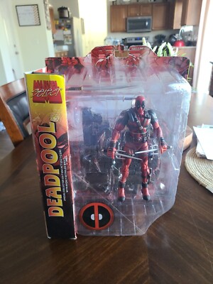 Diamond Select Toys Marvel Deadpool Special Collector Edition Action Figure