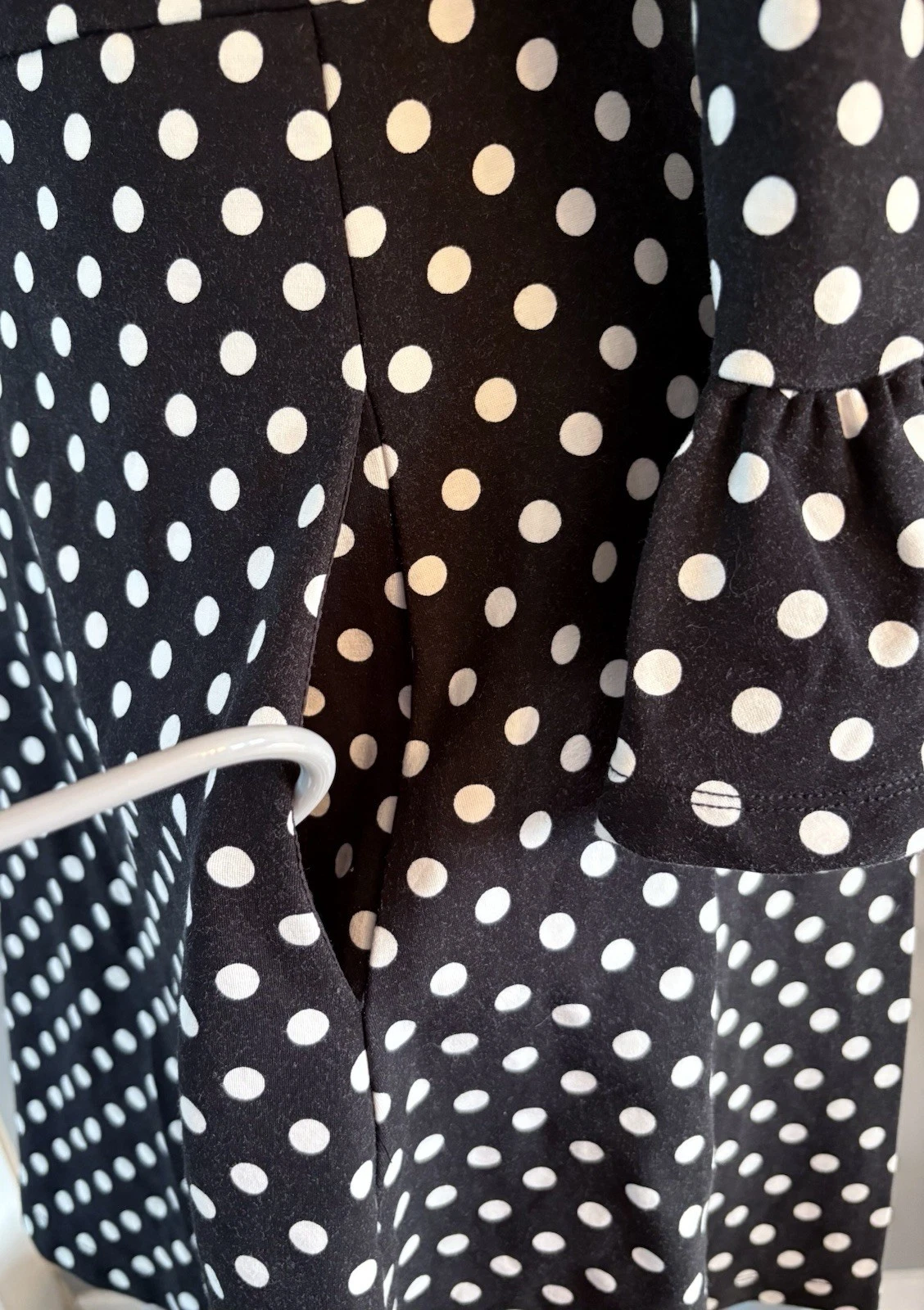 Abito Kate Spade Lia Dot Ponte nero bianco a pois maniche a balza taglia small