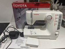 Toyota Sewing Machine Model FSS21 - Boxed