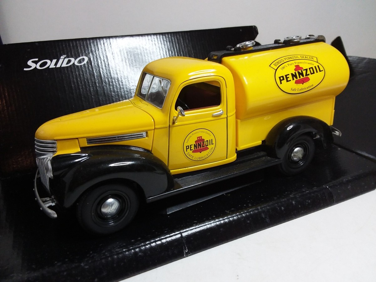 Camion SOLIDO 1/18, Chevrolet Citerne 1946, Pennzoil, Bon état, Boîte A1