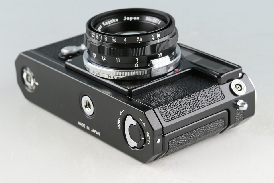 Nikon SP Limited Edition + W-NIKKOR.C 35mm F/1.8 Lens With Nikon SP Limited Edition + W-NIKKOR.C 35mm F/1.8 Lens With