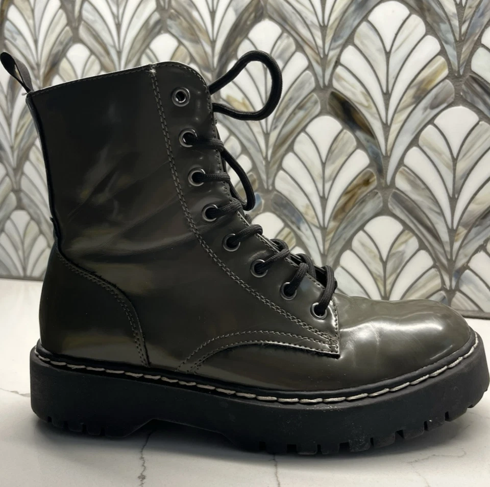 Sincerely Jules Harley Vegan Leather Olive Green Combat Boots Size 8 - Image 3 of 4