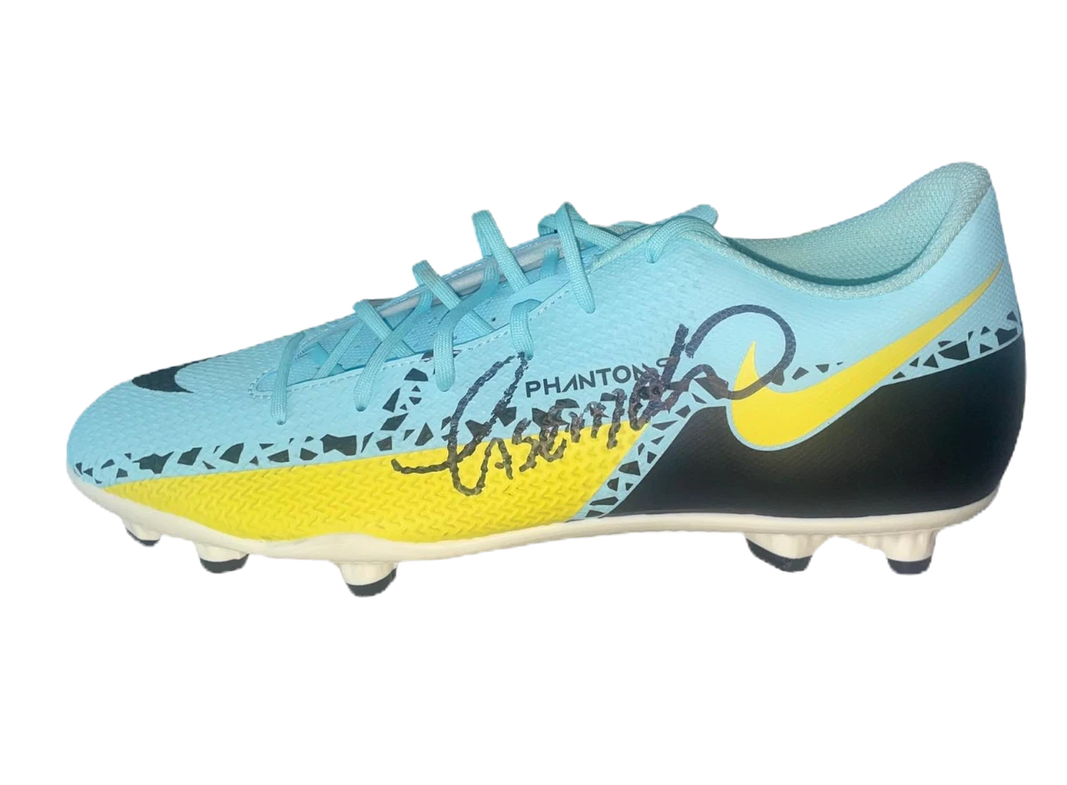 Man utd hotsell football boots