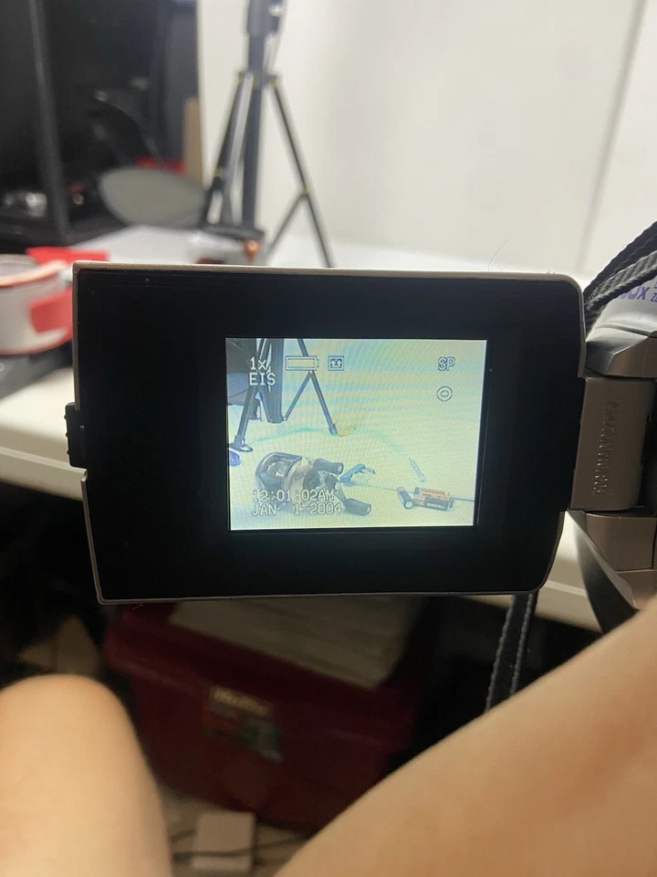 Panasonic PV-L354D VHS-C Camcorder TESTED AND WORKING READ DESCRIPTION - Image 4 of 4