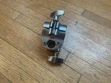 ROLAND MDS-25 SILVER CHROME V-DRUM PAD CYMBAL CLAMP RACK MOUNT MDS TD 50 30