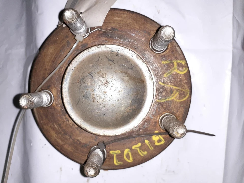 Used Rear Wheel Hub fits: 1996 Chrysler Lhs Rear disc Rear Grade A - Изображение 2 из 3