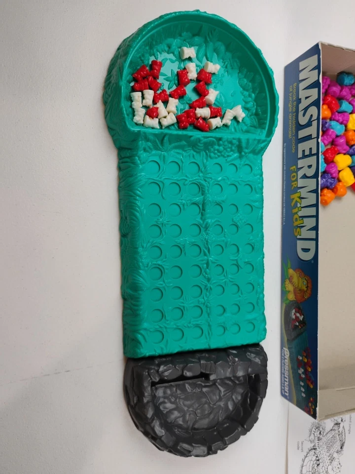 Mastermind for Kids Game - Break Jungle Animal Code Pressman 1995 Complete - Image 2 of 4