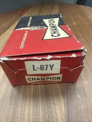 Vintage Unused Sealed Champion L-87Y Static Guard Spark Plugs, Lot of 10; NEW