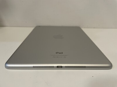 Apple iPad Air 1st Gen. 32GB, Wi-Fi, 9.7in - Silver
