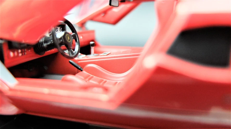 Modellino auto Lamborghini Countach LP 400 S scala 1:24 modellismo statico car - Immagine 3 di 4