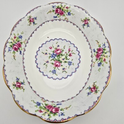 Royal Albert Petit Point Oval Goldrand Vintage Servierschale 9 Zoll Salatschüssel