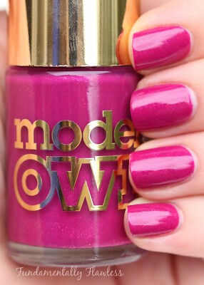 ModelsOwn Oval Plum Diamond Luxe NP220 Models Own Nagellack Polish Nägel