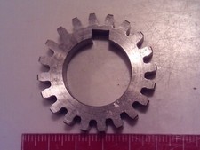 Gray Engine Crank Shaft Gear 1 3/4 H.P.