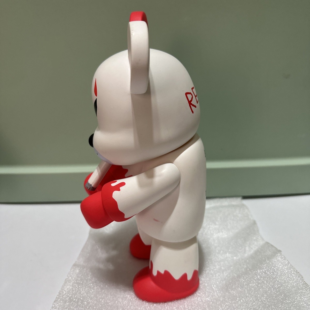 Y2K 8” Redrum White Bear By Frank Kozik TOY2R QEE 2007