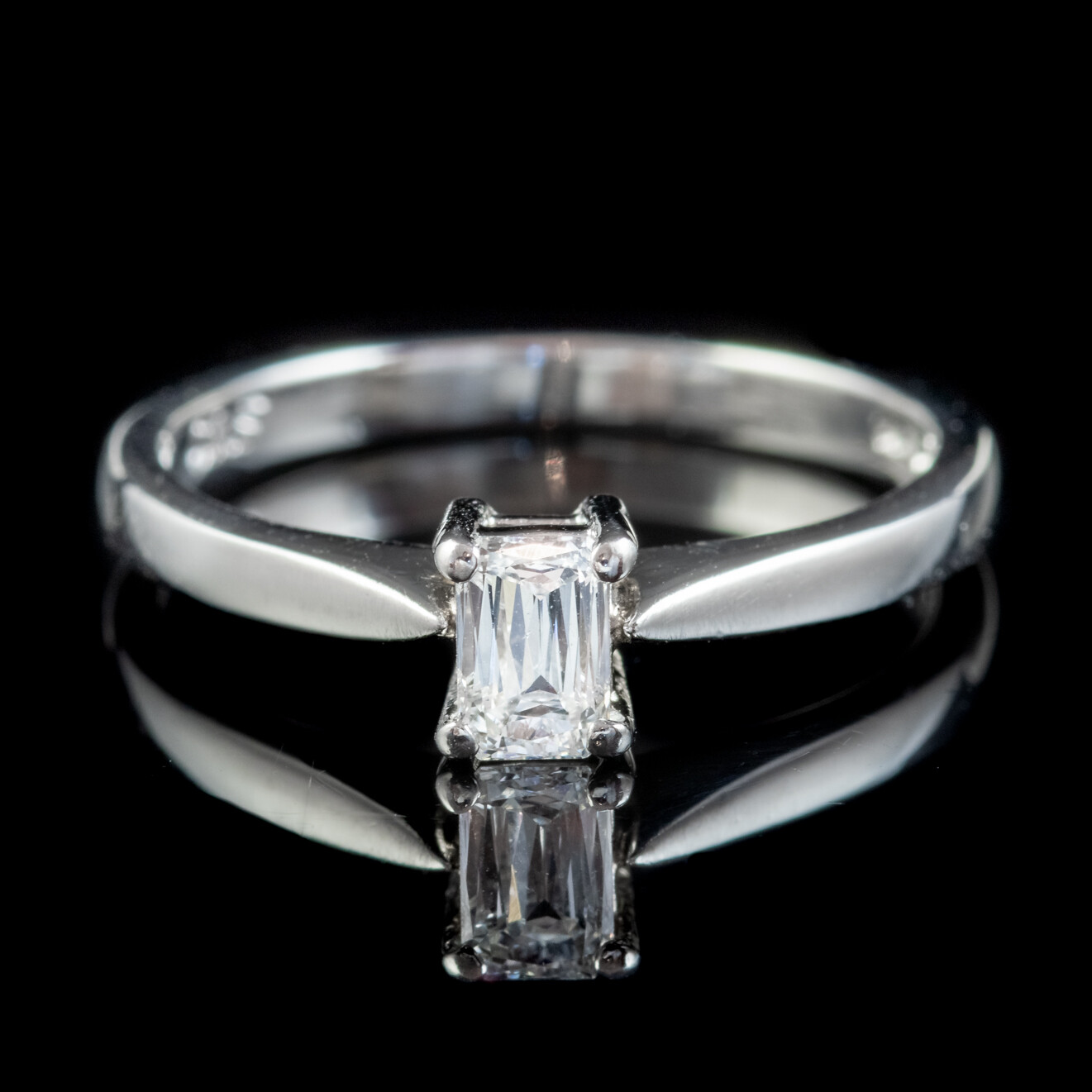 DIAMOND SOLITAIRE ENGAGEMENT RING PLATINUM 0.37CT SCISSOR CUT DIAMOND