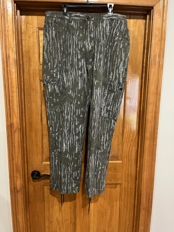 Real Tree Camo Outfit Hunting Made By Walls - Image 3 of 4