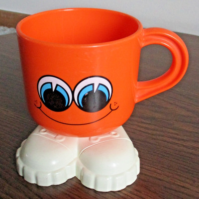 Vintage Footsie Tootsie Orange Cup Smiling Face with Feet Kids Mug 70's Deka USA
