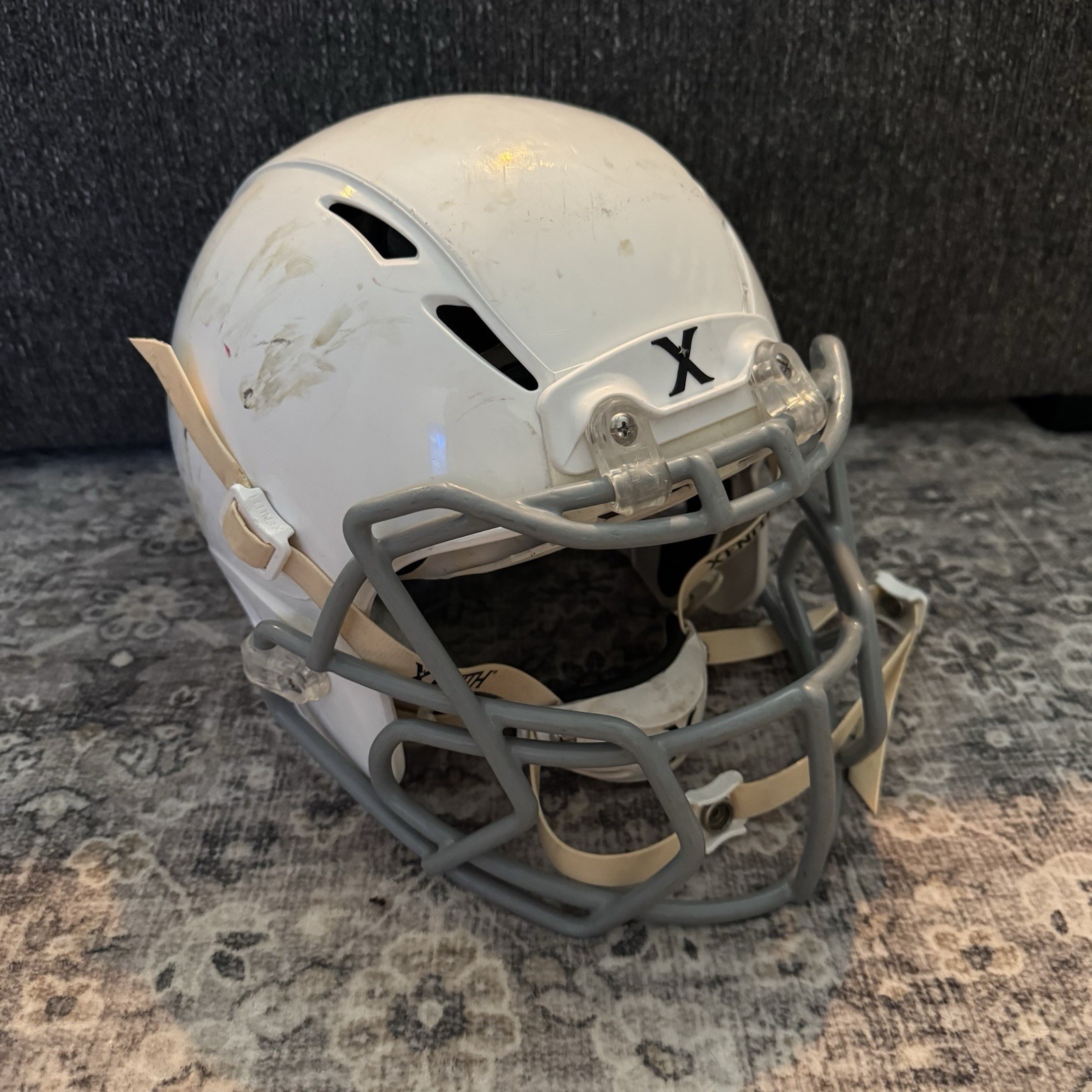 Xenith Football Helmet White w/ Chin Strap 2017 READ!!!