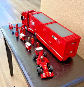 LEGO 75913 Speed Champions - F14 T & Scuderia Ferrari Truck (Includes Manual)