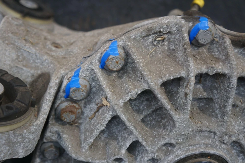 Conjunto de portador de eje diferencial trasero 3,0 l V6 OEM T2r17980 Jaguar tipo F 16-20 Foto 2 de 4