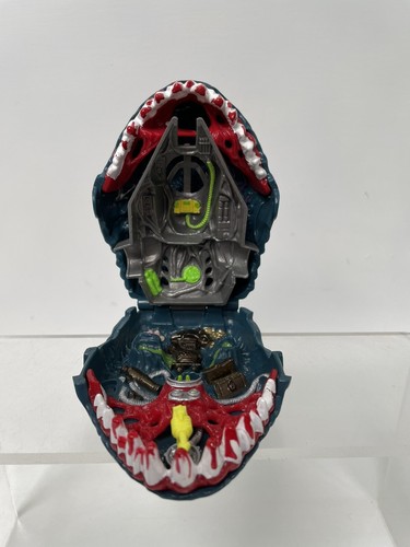 Vintage 1993 Mighty Max Jaws of Doom Man Eater Shark Playset Shell Only Bluebird - Picture 11 of 13
