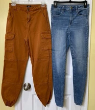 American Eagle jeans women's size 4 and Rue 21 S pants lot Rue 21 has defect