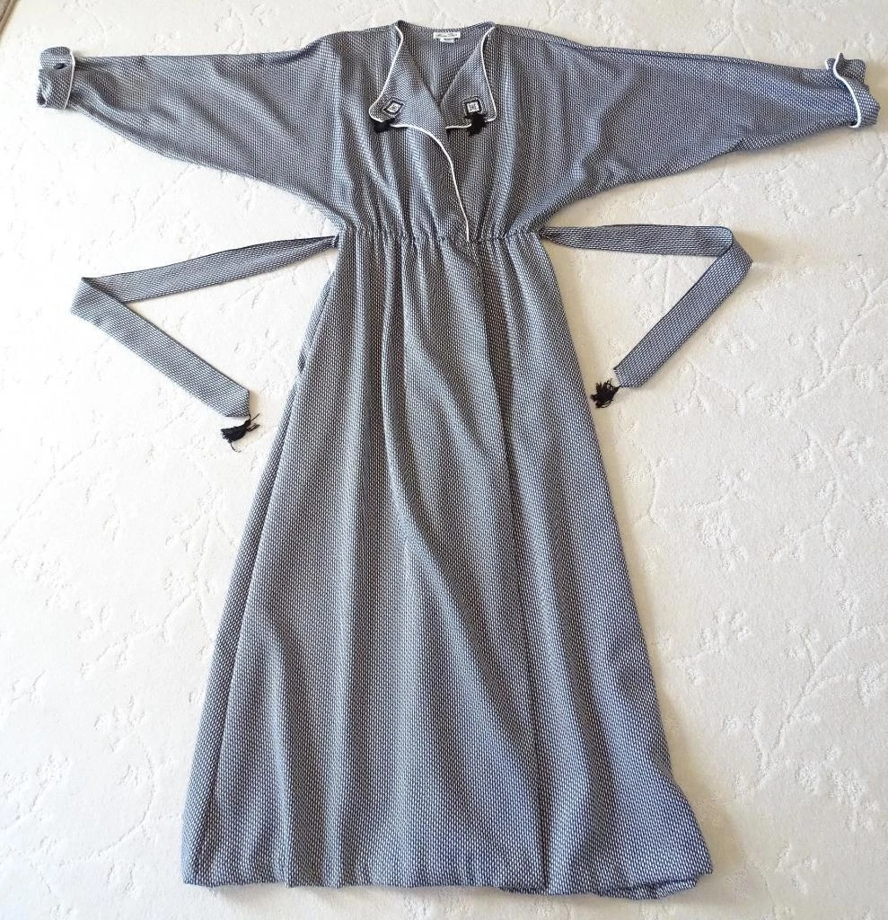 Robe vintage Miss Dior ceinture, accent gland, noir et blanc 55 pouces taille M