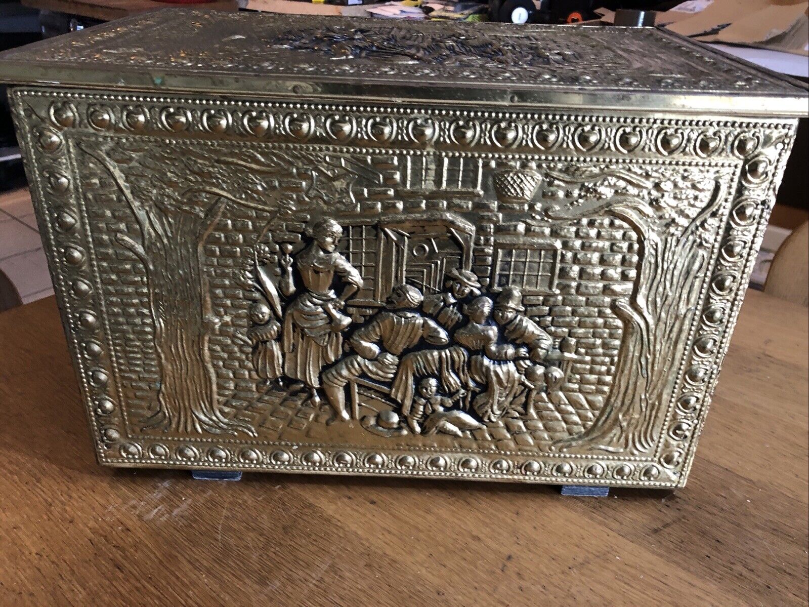 Picture 2 of 8