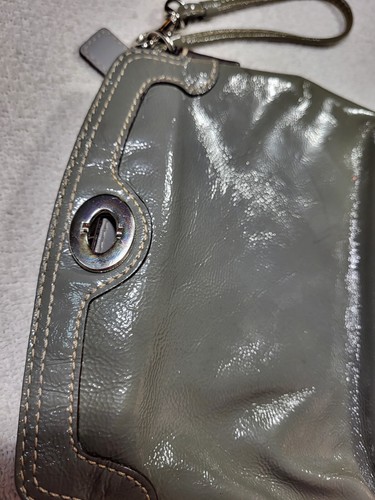 COACH Wristlet Gray Patent Textured Leather, Small, Turn Lock closure Org $108 - Picture 3 of 10