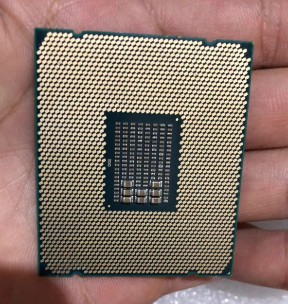 Intel Xeon E5-2690 V4 SR2N2 2.60GHz 14-Core LGA2011-3 X99  CPU Processor 135W - Image 2 of 4