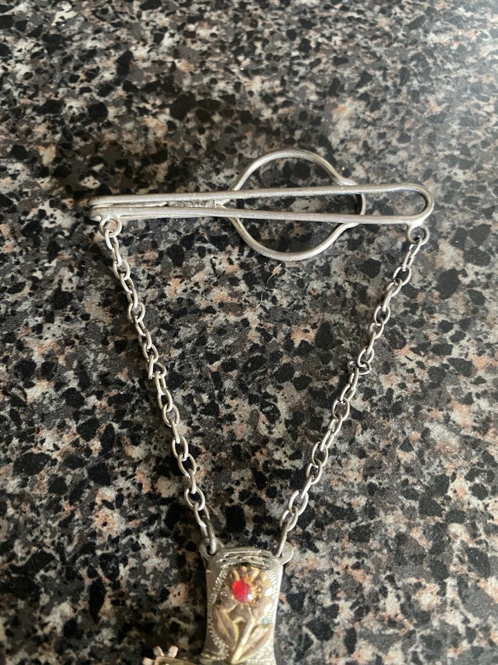 MEXICAN STERLING SILVER & 10K GOLD COWBOY BOOT TIE CLIP w SPUR Faceted Red Stone - Image 4 of 4