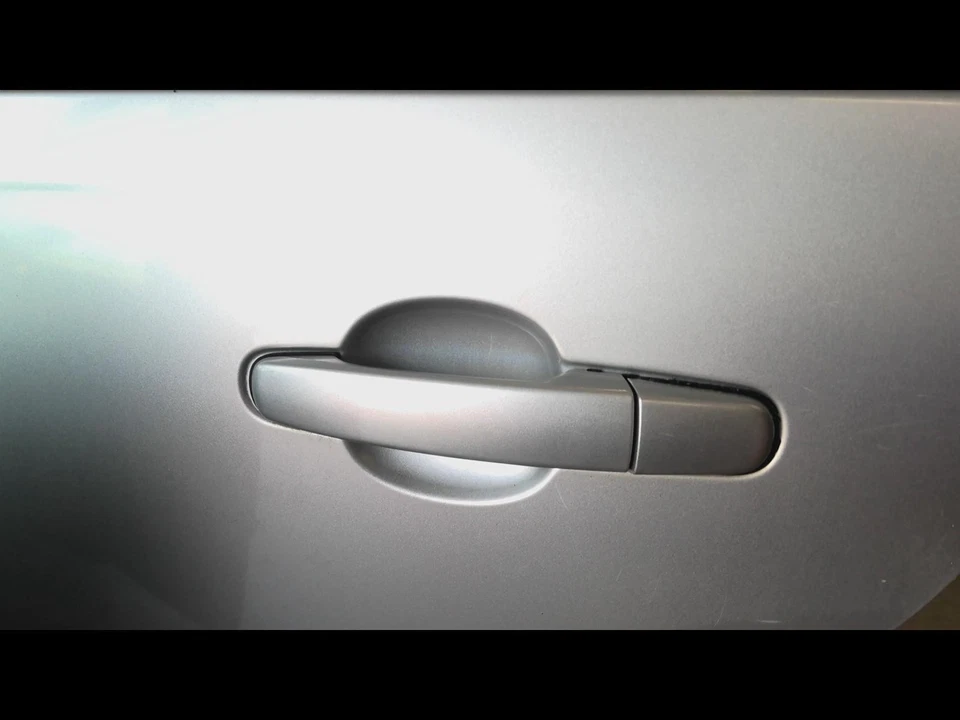 Manija de puerta exterior delantera izquierda usada se adapta a: Chevrolet Malibu 2005 estilo clásico e Foto 2 de 4