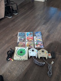 Sega Dreamcast Console System  White (HKT-3020) w/ 2 CONTROLLER & 9 GAMES BUNDLE