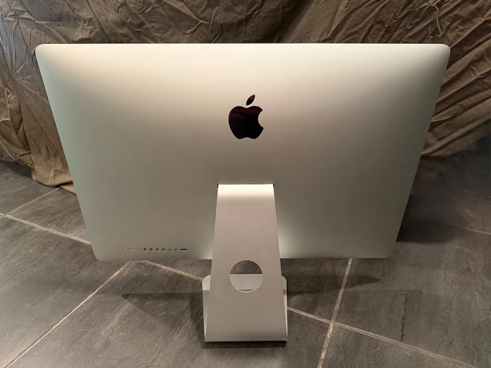 Apple iMac 27-Inch Retina 5K (Late 2014) – 3.5GHz i5 / 8GB RAM / 1TB Fusion / AM - Image 3 of 4