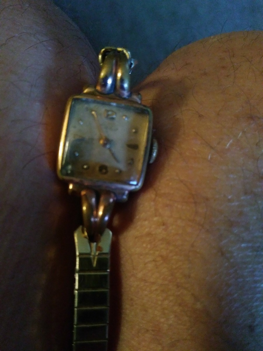 Vintage Cortebert Fond Acier Inoxydable Womans Watch