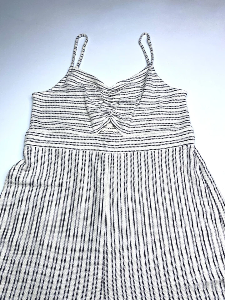 Mono Ann Taylor Loft Playa Pierna Ancha Mameluco Recortado Rayas Sin Mangas Talla S Foto 3 de 4