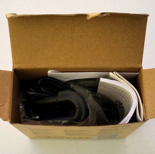 AUSDOM AW615 1080p PC WebCam 12MP with Built-in Mic - Picture 5 of 7