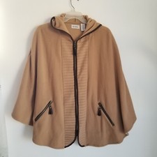 Le Moda Cape Hooded Poncho One Size Camel Brown Fleece Wrap Full Zip Pockets New