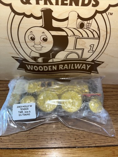 MOLLY ! THOMAS FRIENDS TRAIN WOODEN RAILWAY ! 2003 ! YELLOW ! BEAUTIFUL ! - Picture 3 of 10