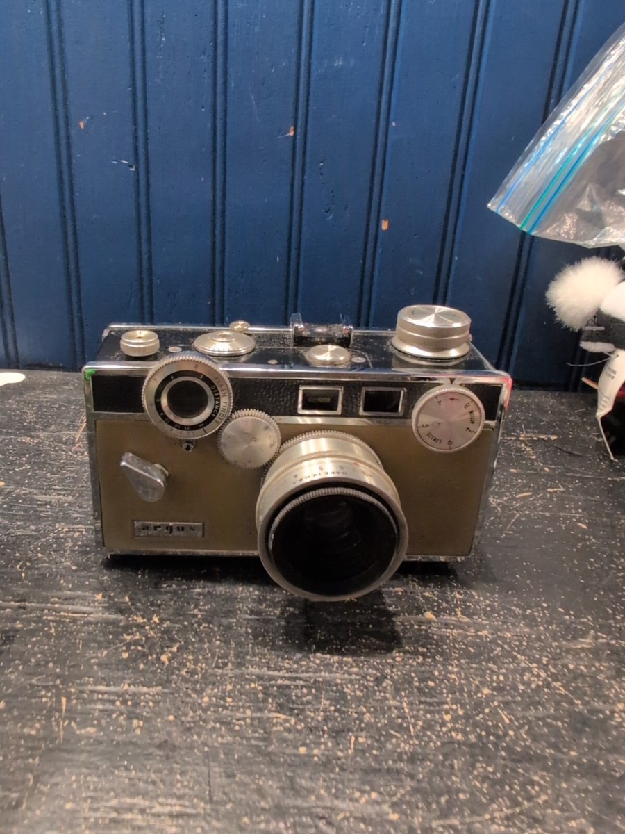 Vintage Argus C3 Matchmatic Camera 50mm f/3.5 Lens Built-In