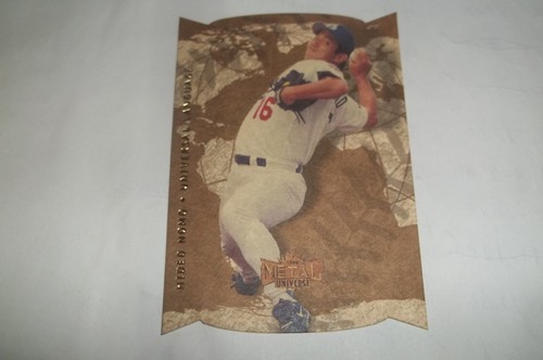 1998 Skybox Metal Universe Universal Language Die Cut Hideo Nomo #17UL
