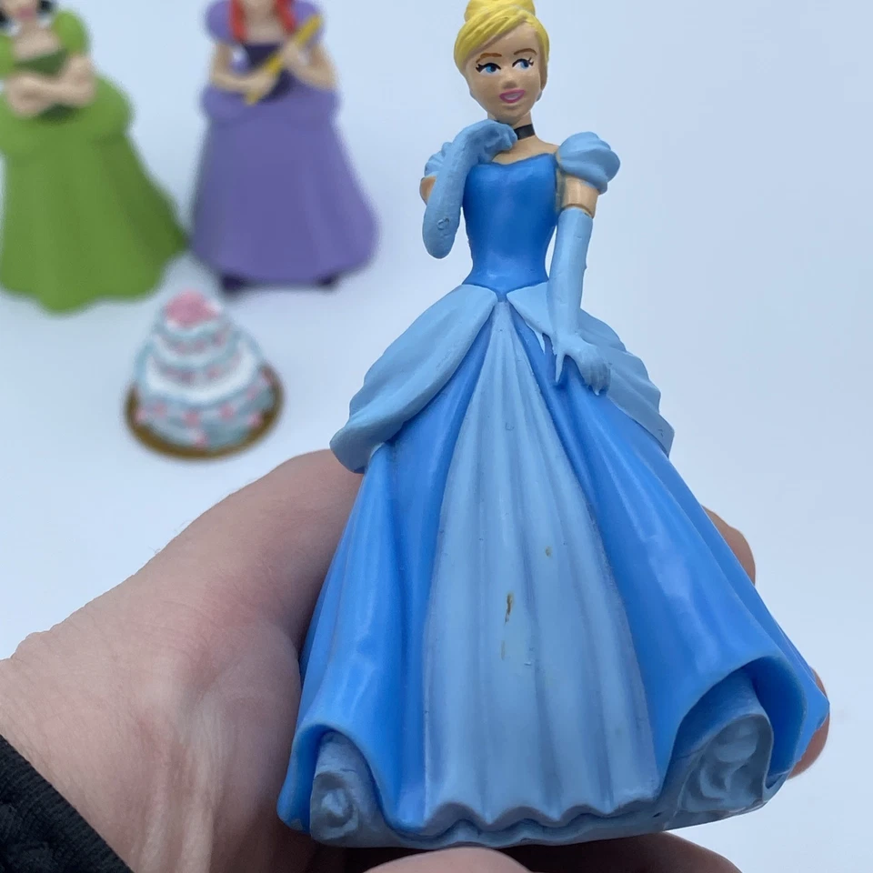 Lote de 5 PVC Disney Cenicienta - hermanastras, vestido azul Cenicienta, novia, pastel Foto 2 de 4