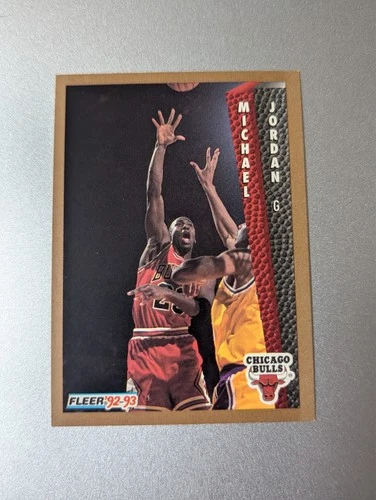 1992-93 Fleer #32 Michael Jordan Chicago Bulls- NEAR MINT