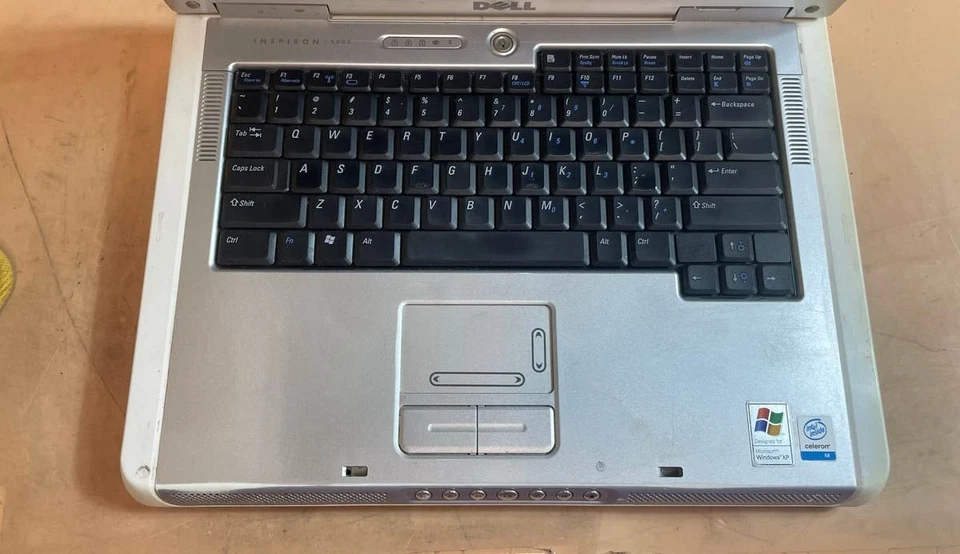 Laptop Dell Inspiron 6000 PP12L 15.4" Intel Celeron Windows XP sin disco duro Foto 3 de 4