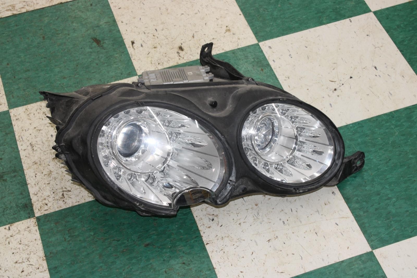 13-18 Flying Spur *PARTS ONLY* Driver Side Left LH Headlight Head Light Lamp OEM