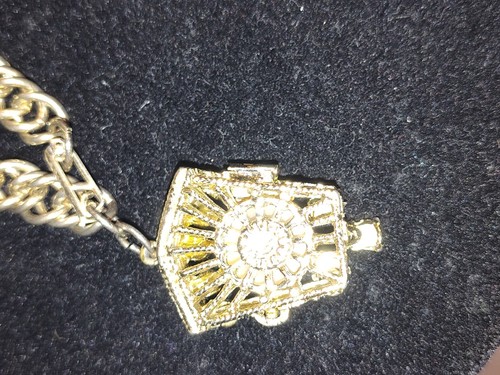 Rhinestone Cuckoo Clock Dangling Charm Bracelet 6.5" Chunky Gold Tone - Picture 3 of 4