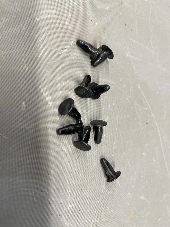 Ford Galaxie 1963-1968 Soporte de núcleo de radiador Protector lateral contra salpicaduras Clips de presa de aire OE Foto 2 de 4